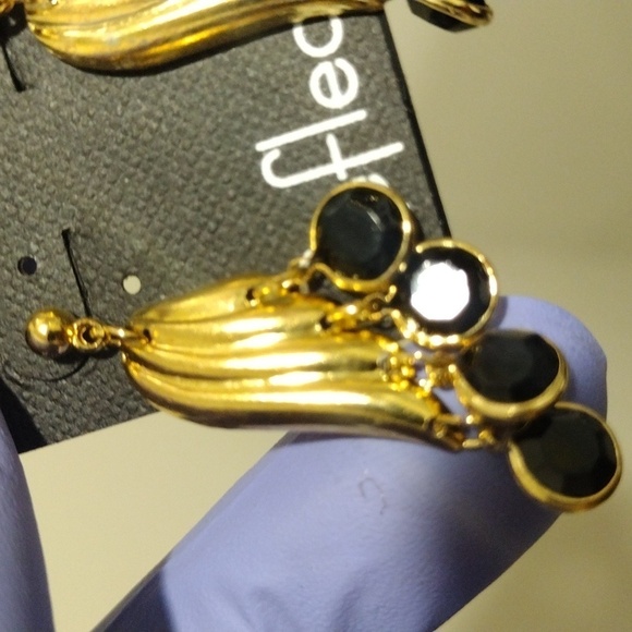 Women's Stylish Embossed Polished Gold tone & Black Drop Dangle Earrings 1.5-in - Picture 4 of 4